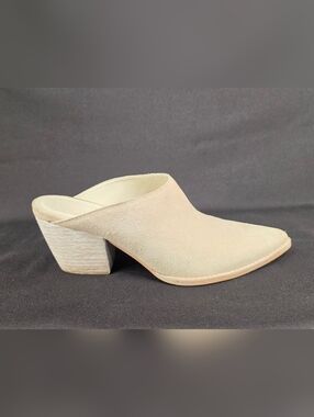 Matisse Cammy Tan Suede Pointed Toe Mules Block Heel Size 9.5M
